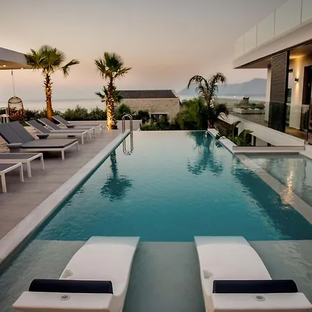Lydia I Superb Views, Two Pools, Next To The Βίλα *